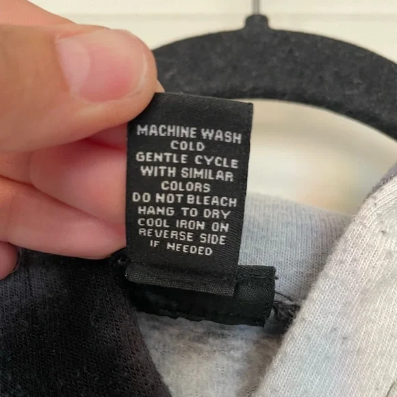 Rue 21 Black Gray White Bleach Dye Tie Dye Hoodie Roses Raglan Sleeve Juniors M - Picture 4 of 4